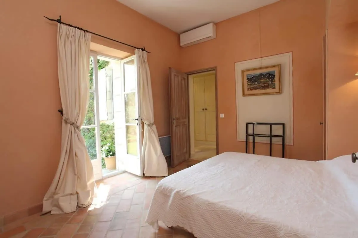 Villa Avec Piscine 3 Terrasses Dans Un Ecrin De Verdure Gordes