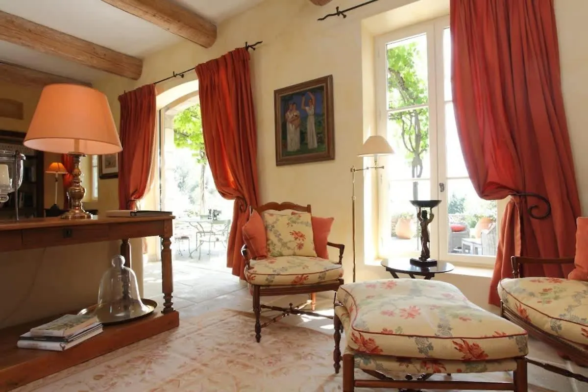 Villa Avec Piscine 3 Terrasses Dans Un Ecrin De Verdure Gordes